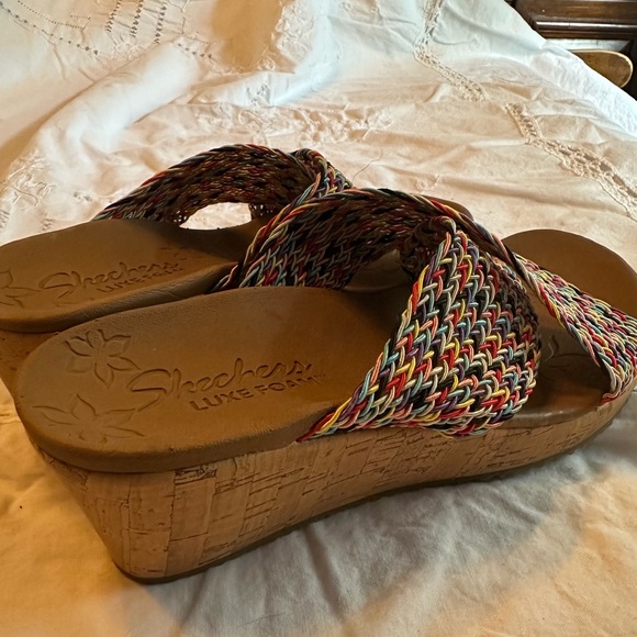 Sketchers Luxe Foam Multicolor Wedge Sandals Size 11 never been worn. - Picture 2 of 12